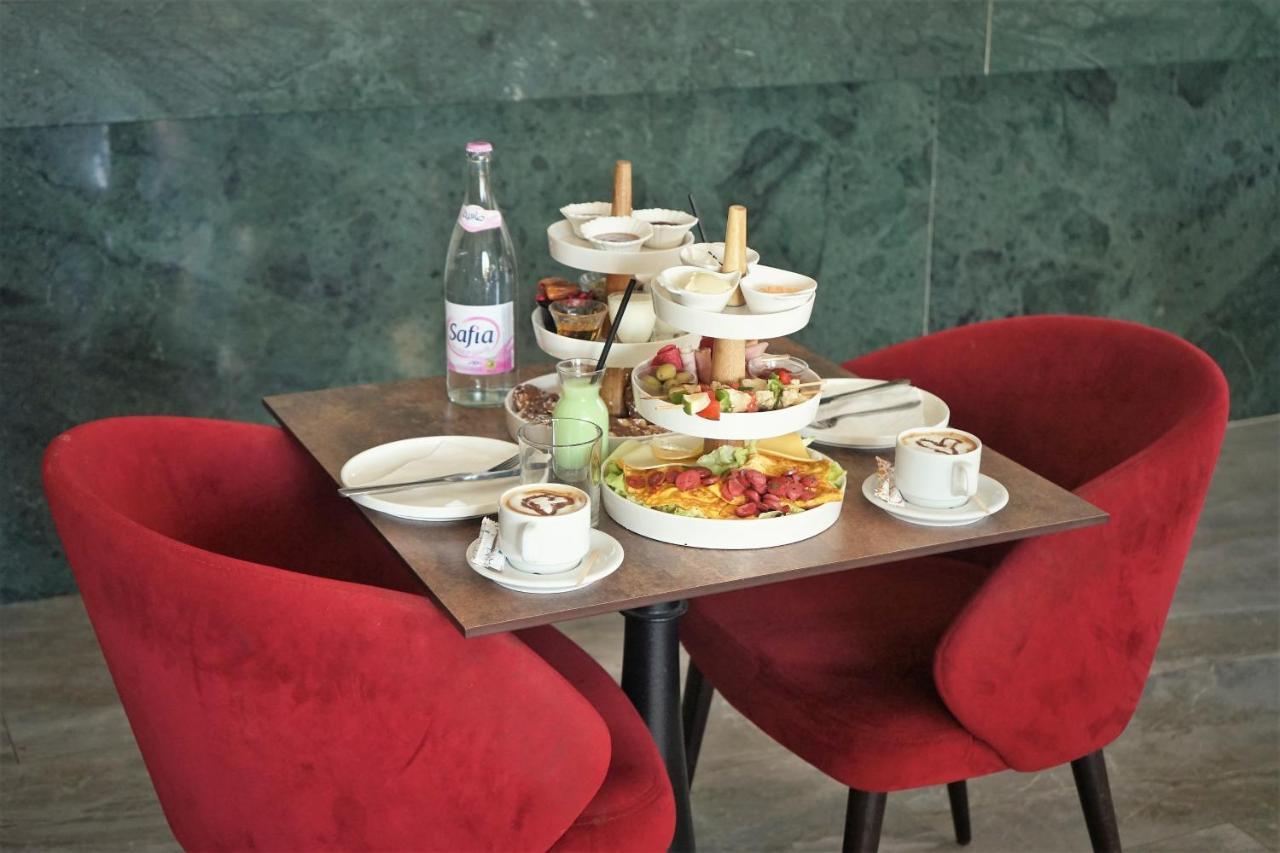 نزل قايا Hotel Gaia ナブール エクステリア 写真